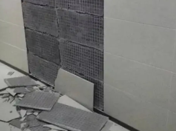 清苑区瓷砖空鼓维修公司分享下清苑区墙砖松动维修的知识
